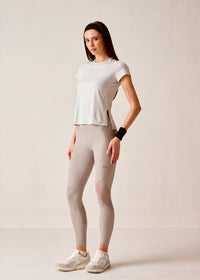 Airing Tee - Silver Grey - 2