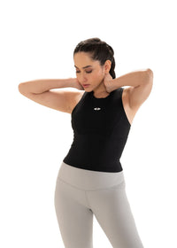 Workout Essential Fitted crop top - Black - 1