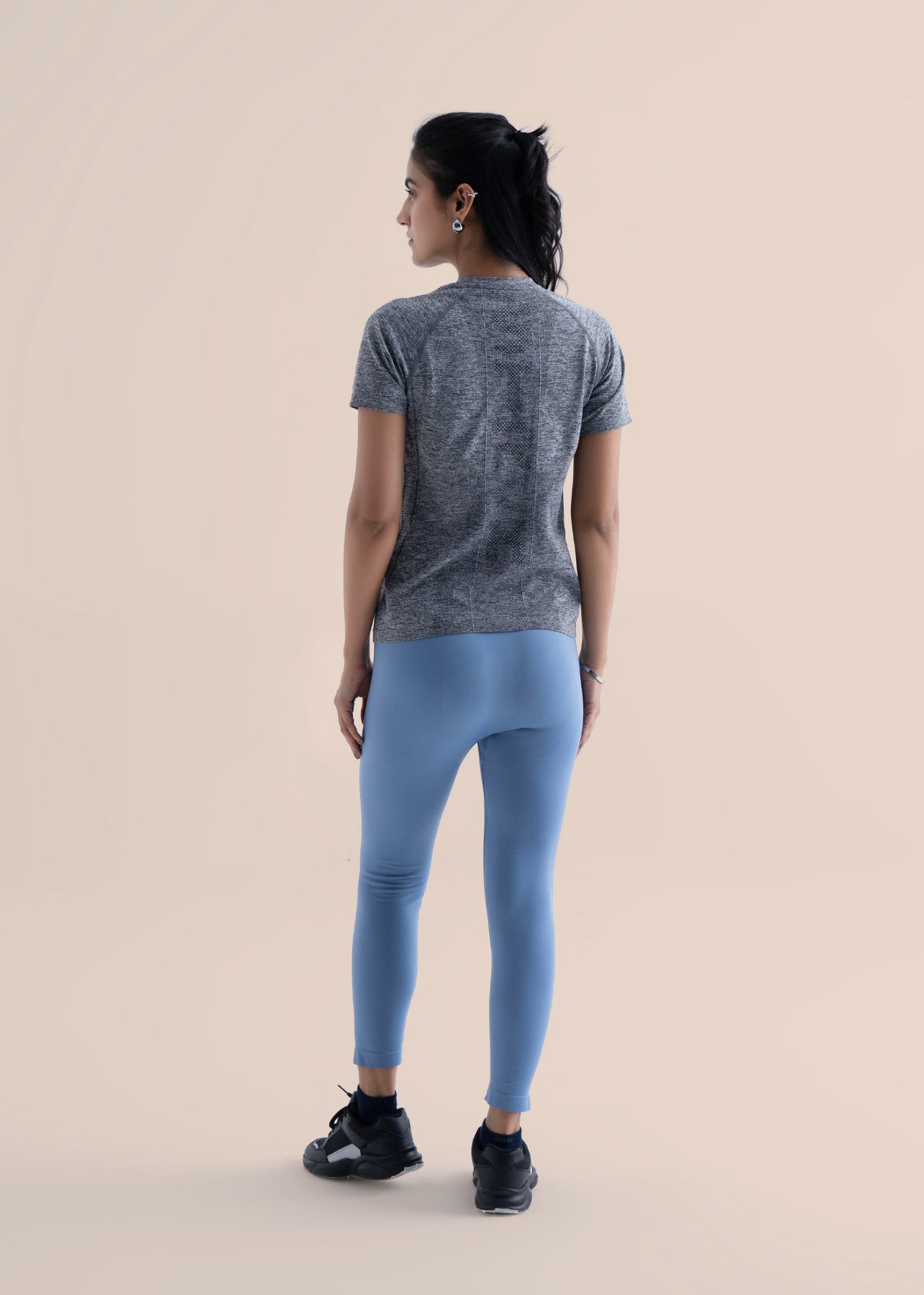 Seamless workout Regular Tee - Dark Grey - 6