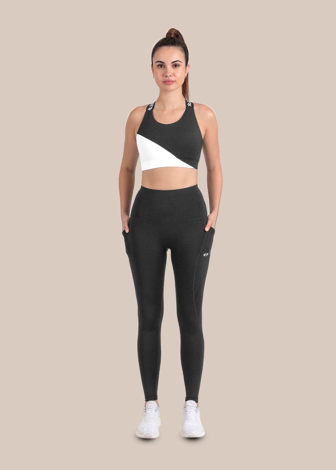 StrchFlex Medium support sports bra - Black - 5