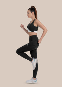 StrchFlex Medium support sports bra - Black - 6
