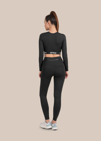 StrchFlex Sculpted Training Crop Top - Black - 6