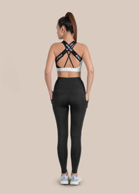 StrchFlex Medium support sports bra - Black - 8