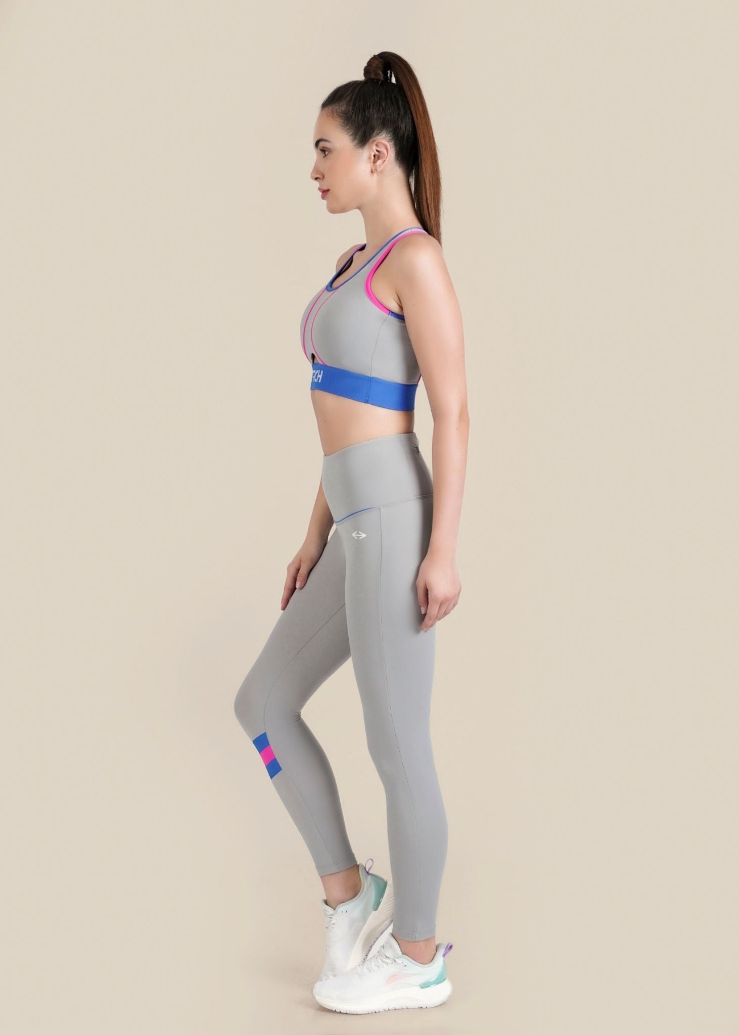 StrchFlex Light Performance Soprts bra - Grey - 4