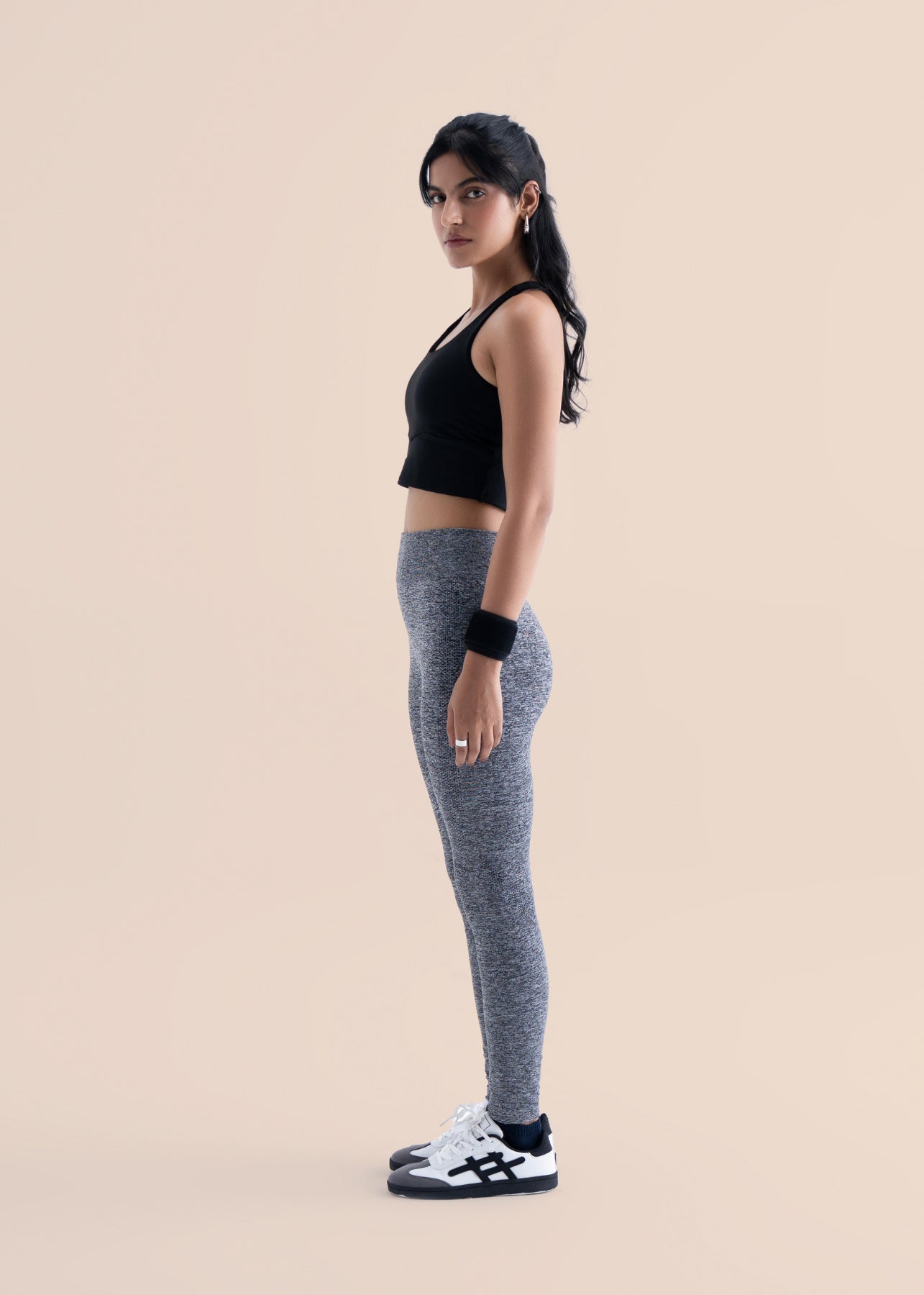 Soft Core Seamless Leggings - Black - 4