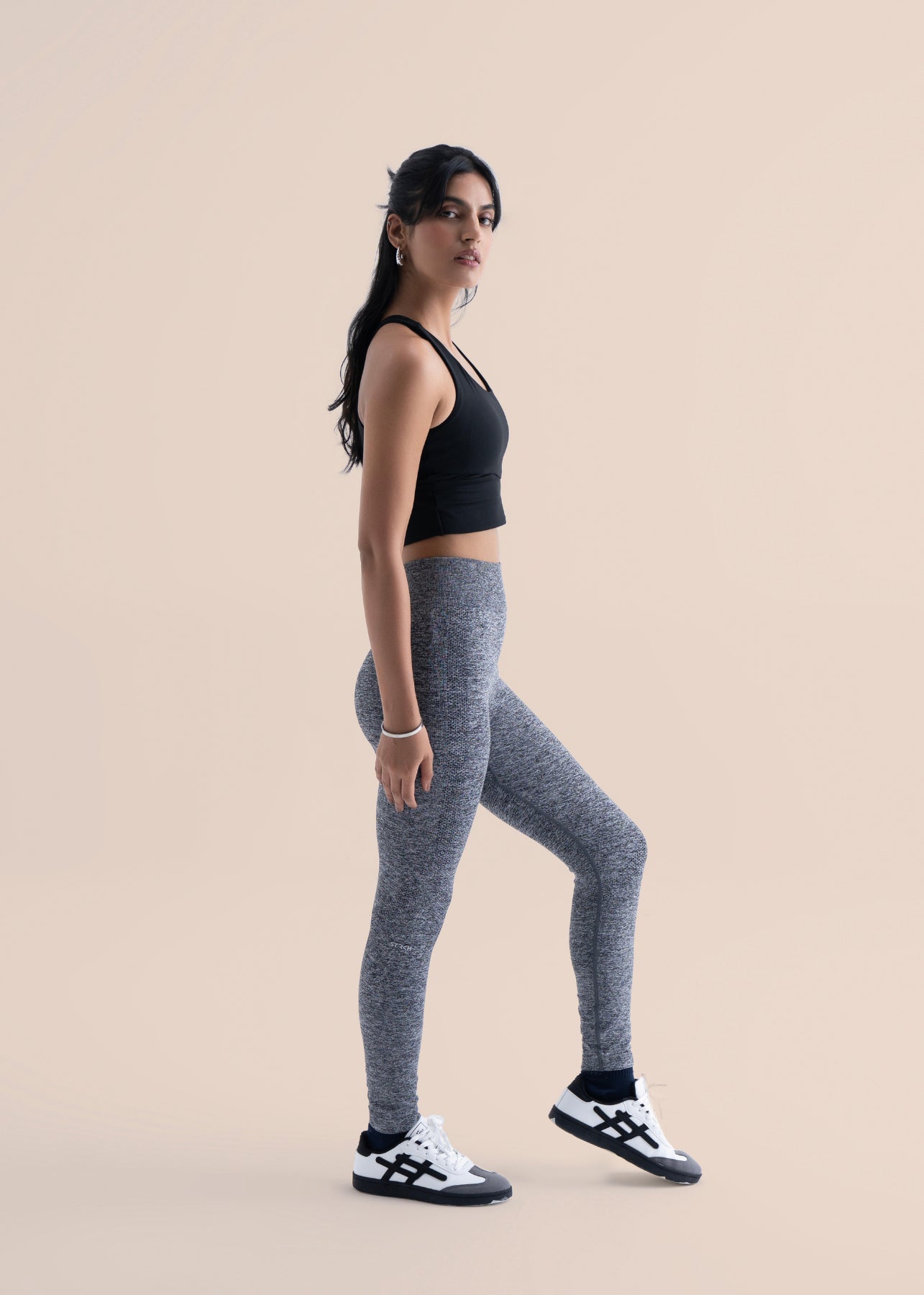 Soft Core Seamless Leggings - Black - 5