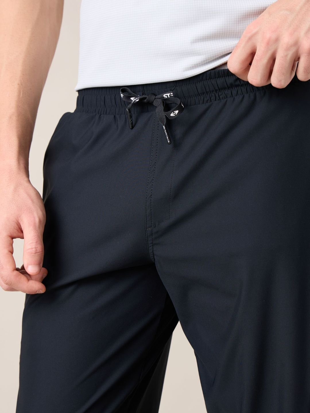 Men Transition Trackpant - Black