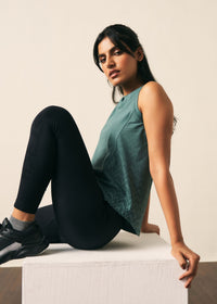 Women Wonder Icon Tank - Pine - 8