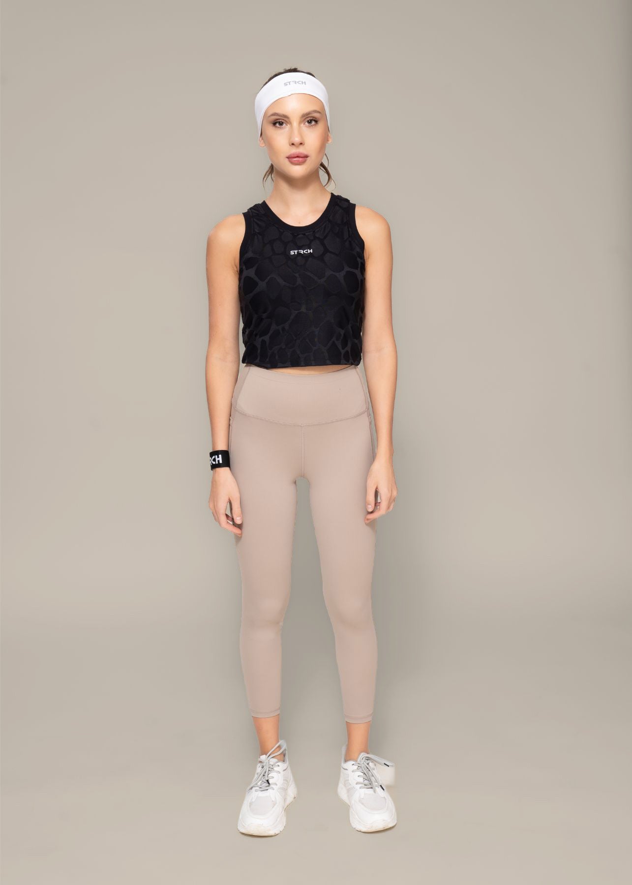 Embossed padded Tank top - Black - 5