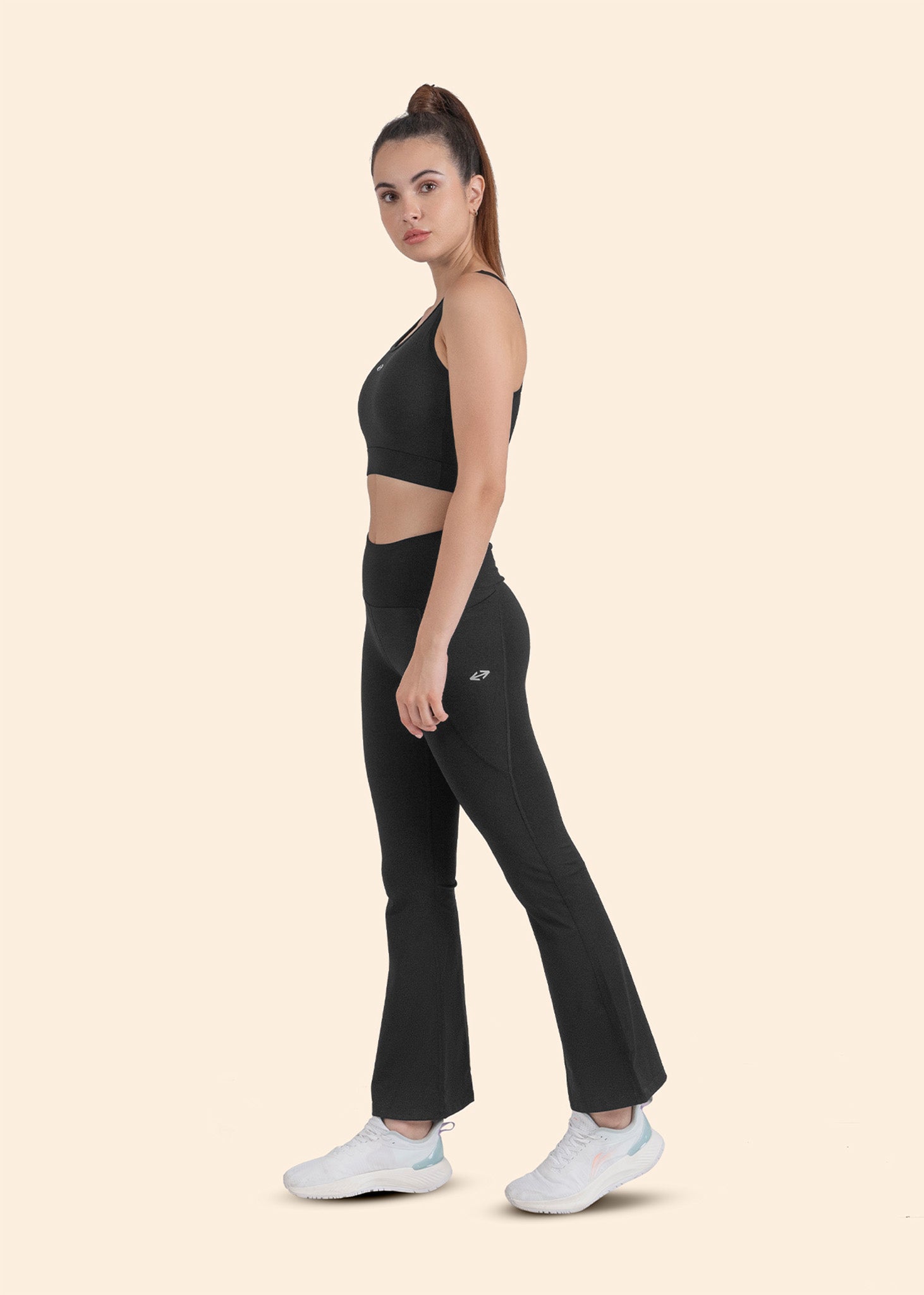 StrchFlex High rise Flare Leggings - Black - 6