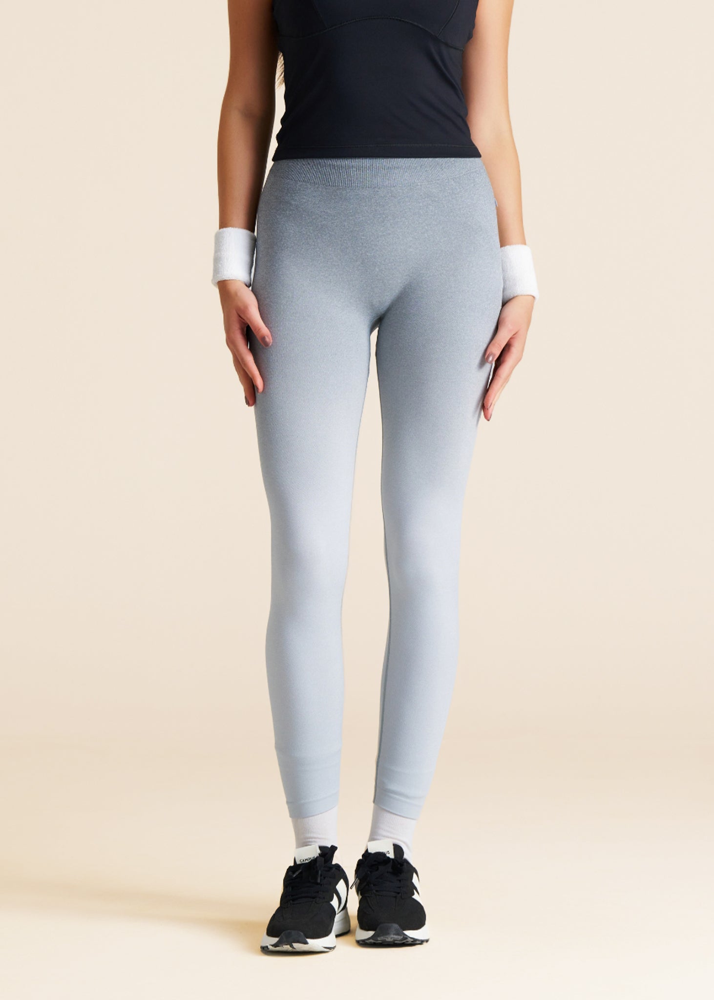 Women High performance Ombre Leggings - Ultimate Grey - 1