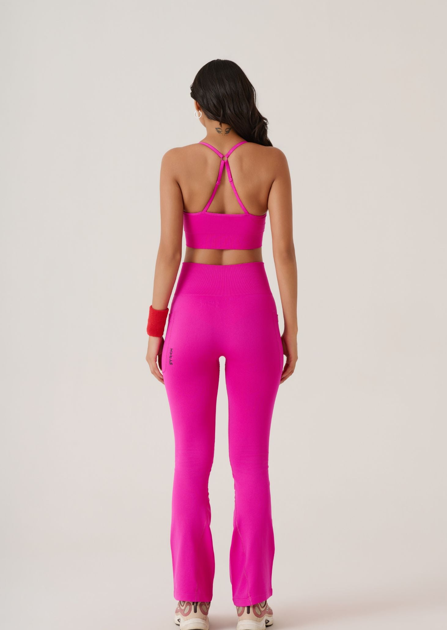 Ultimate Yoga Studio Sports Bra - Hot Pink