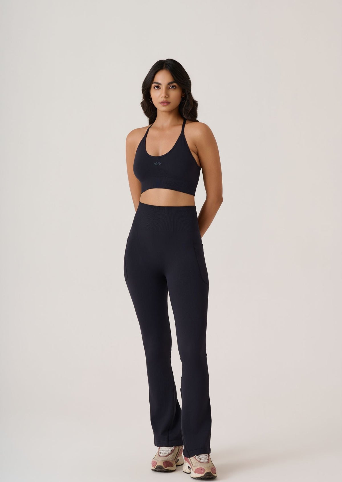 Criss Cross Flare Leggings - Slim Fit - Black