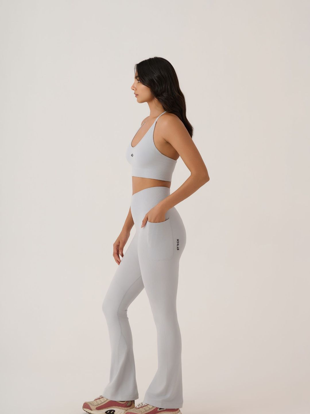 Ultimate Yoga Studio Sports Bra - Grey