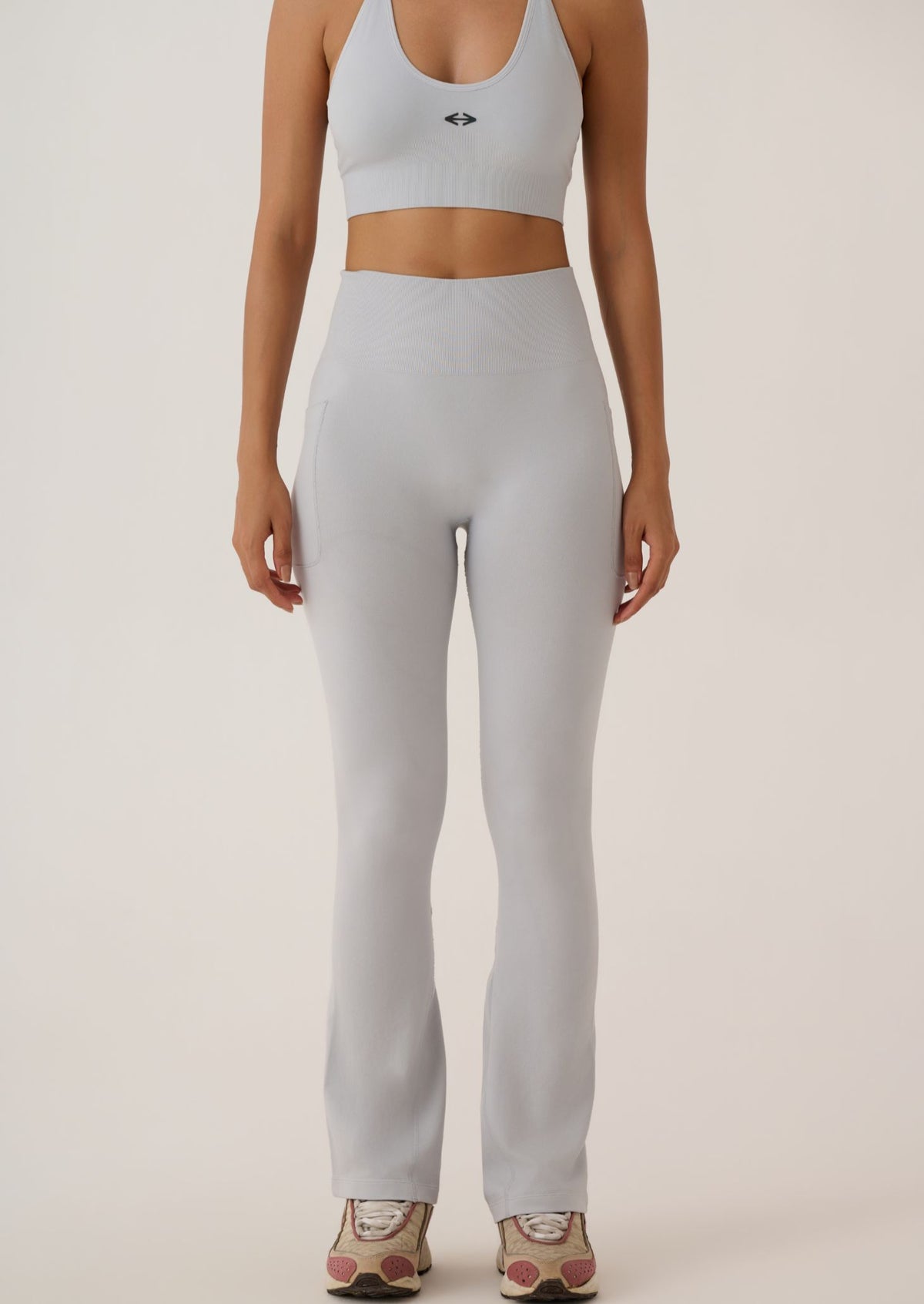 Criss Cross Flare Leggings - Slim Fit - Grey