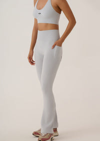 Criss Cross Flare Leggings - Slim Fit - Grey