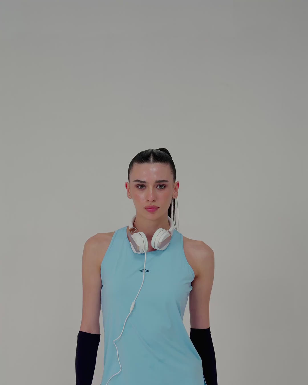 PlayCore Twisted Back Tank - Sky Blue video